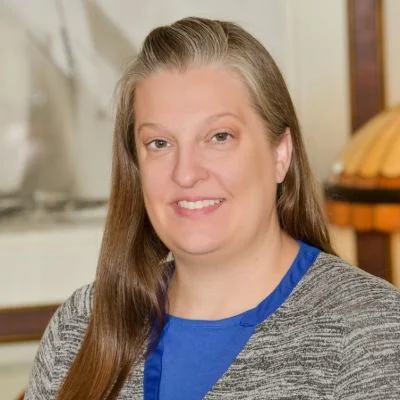 Sara Lopes, Insurance Specialist